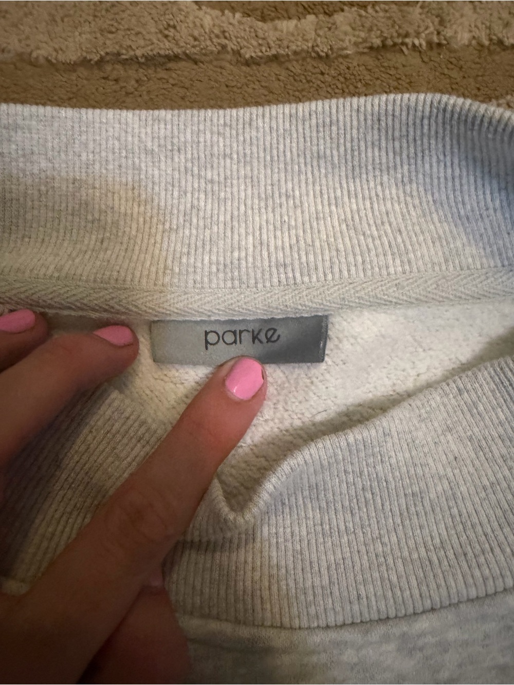Parke Women's Light Gray Pullover Sweatshirt